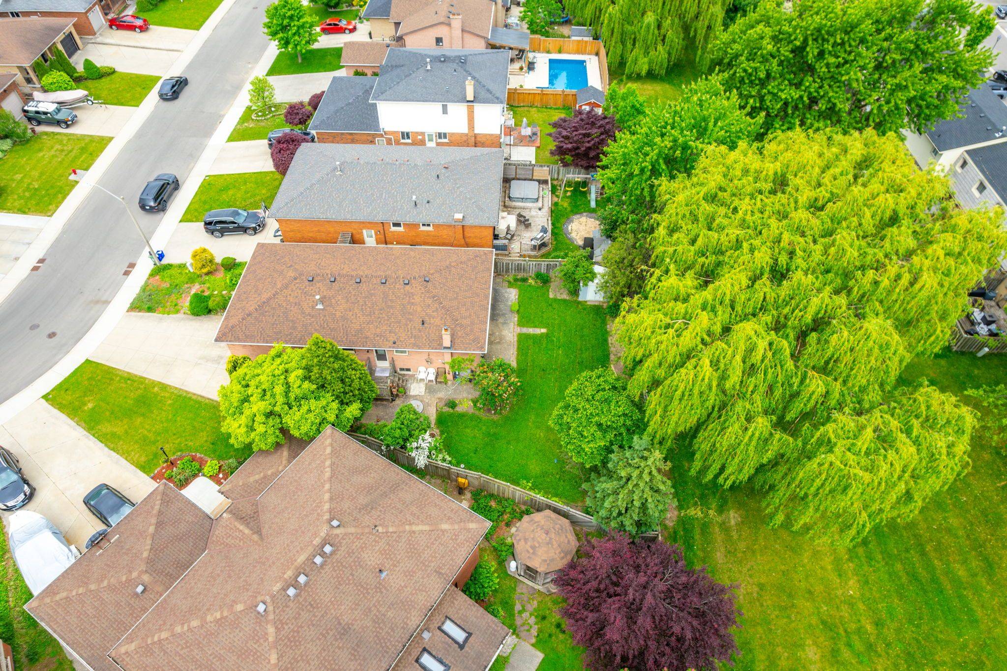 Hamilton, ON L8W 2L4,43 Trenholme CRES