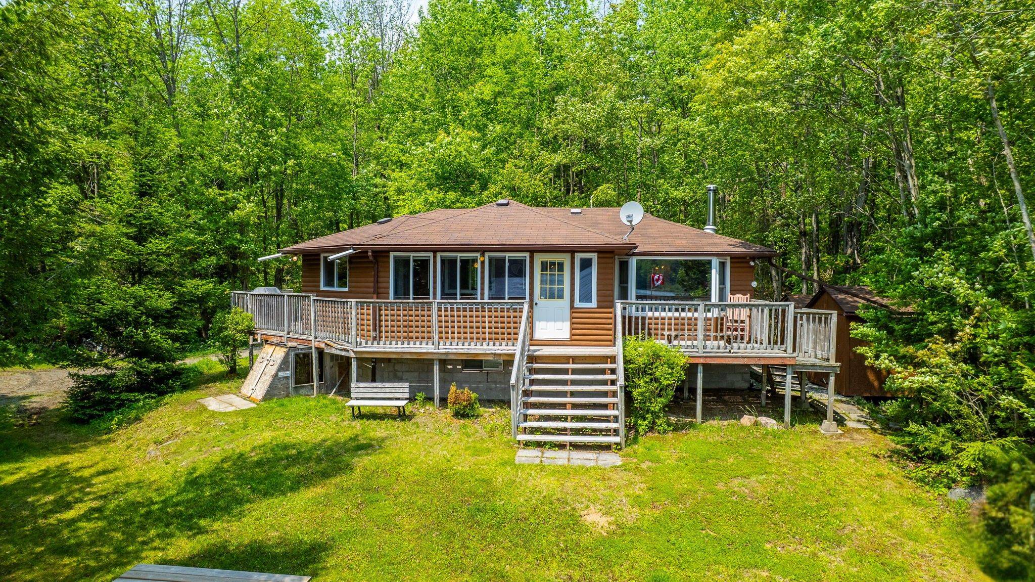 1147 Comfort DR, Highlands East, ON K0M 1R0