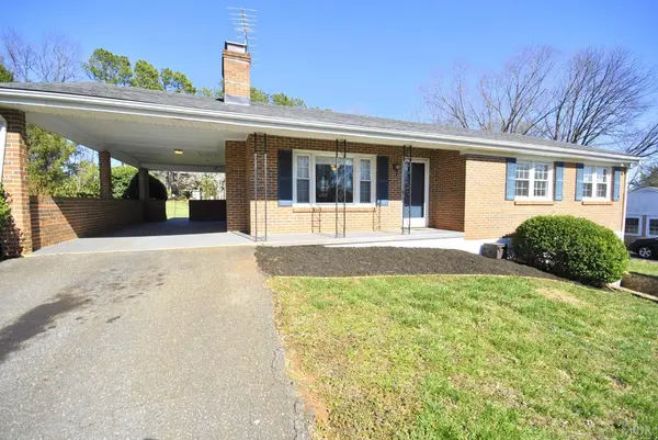 204 Mayfield DR, Lynchburg, VA 24502