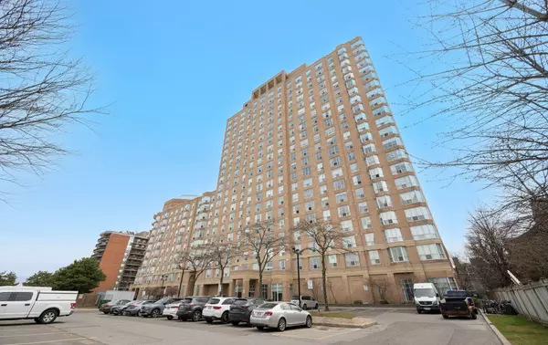 Toronto C11, ON M4H 1P2,21 Overlea BLVD #1904