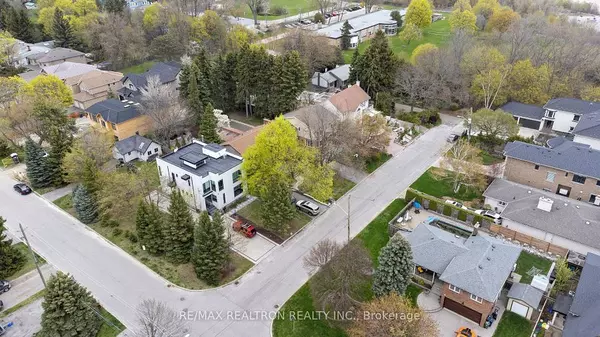 Toronto E08, ON M1M 1B6,6 Redland CRES E