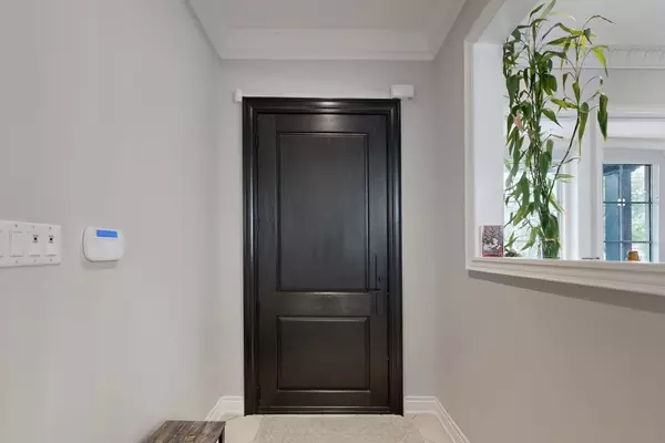 Vaughan, ON L4J 9B8,78 Chagall DR