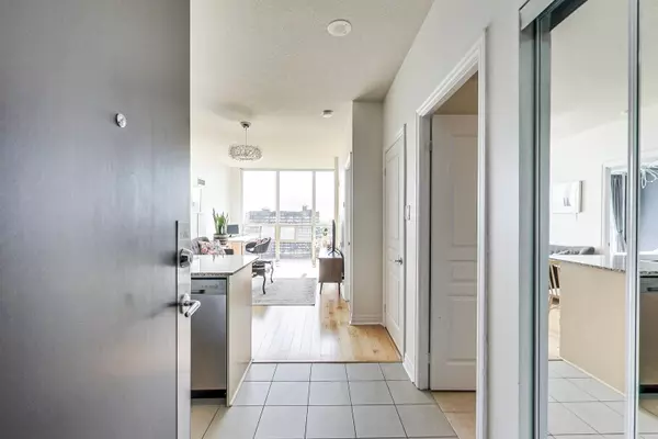 Mississauga, ON L5B 0C1,3515 Kariya DR #1506