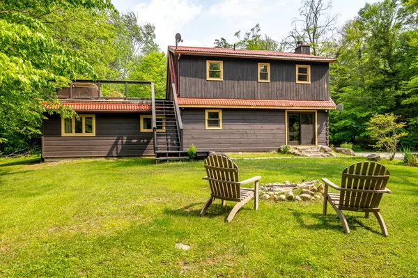 Lake Of Bays, ON P0A 1H0,1626 Port Cunnington RD