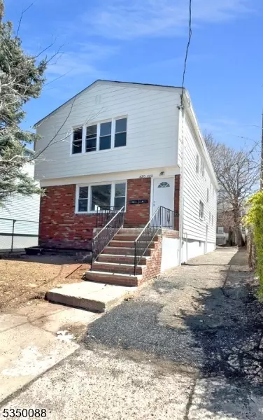 420-422 Fabyan Pl, Newark City, NJ 07112