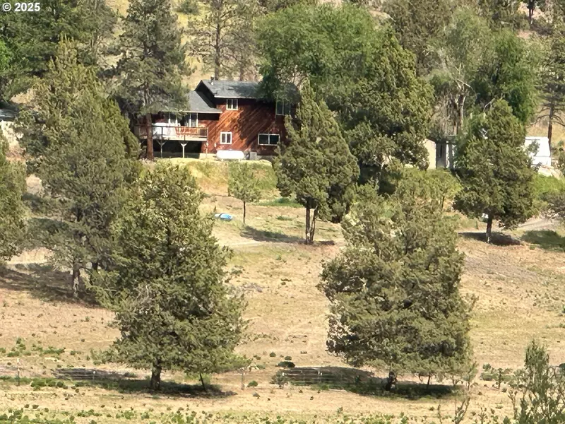 4800 NE MILL CREEK RD, Prineville, OR 97754