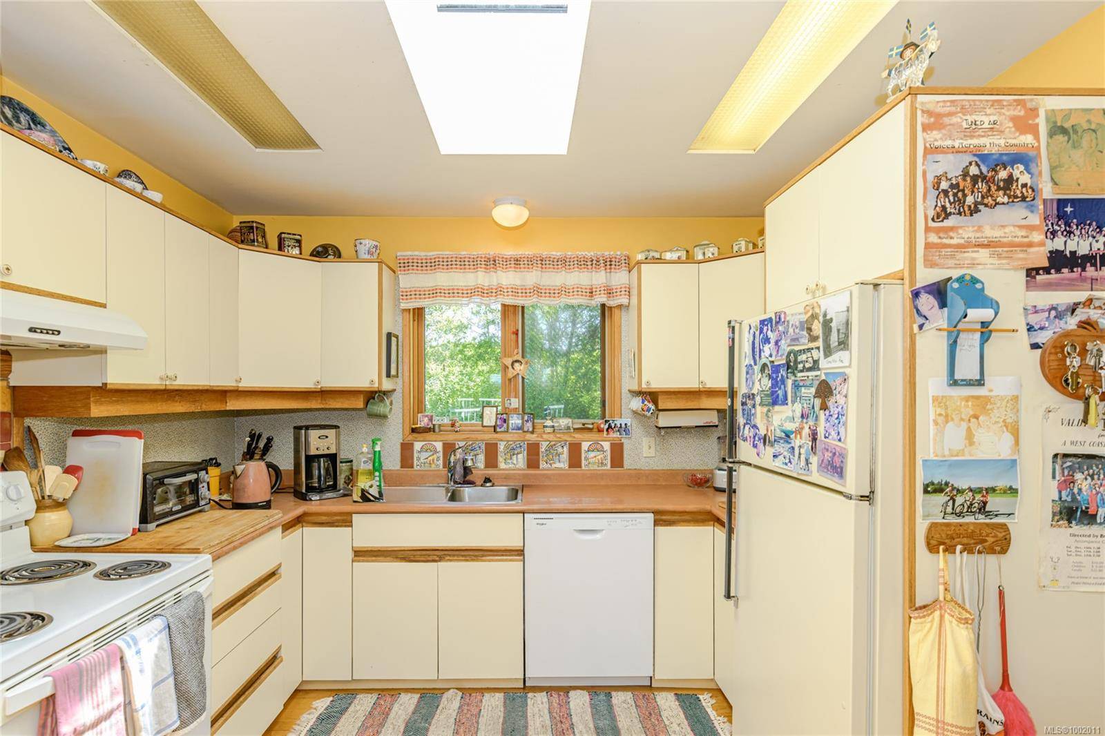 Salt Spring, BC V8K 1C5,169 Fernwood Rd