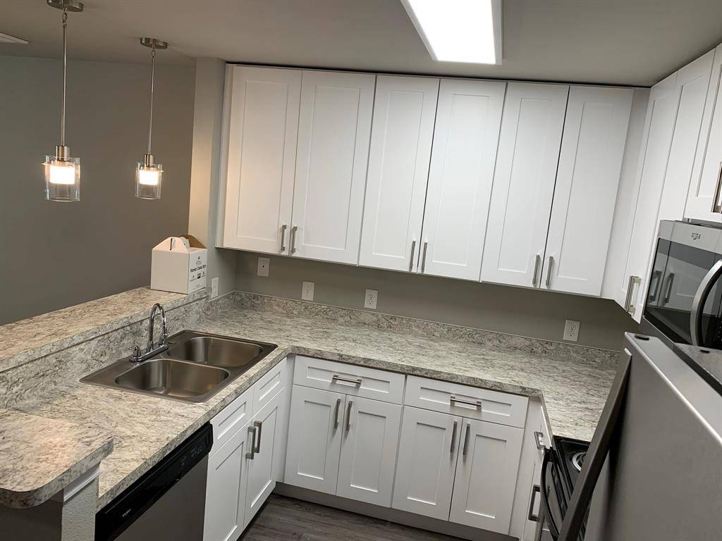 Dallas, TX 75231,6108 Abrams Road #514
