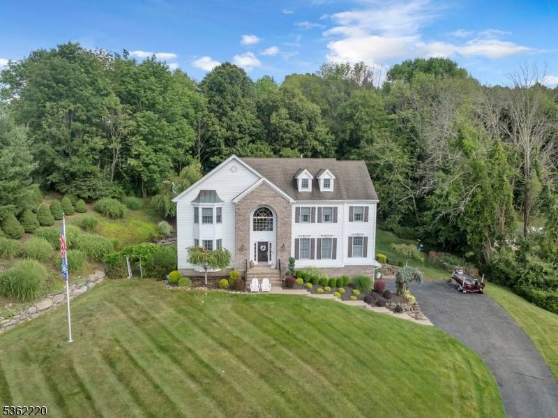 77 Westgate Dr, Sparta Twp., NJ 07871