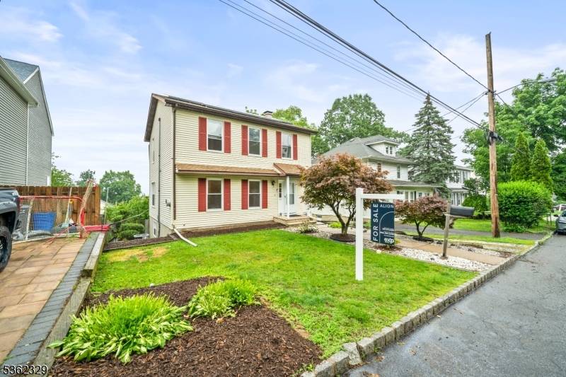 61 W Munson Ave, Dover Town, NJ 07801