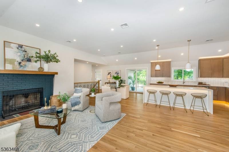 Little Falls Twp., NJ 07424,12 Hillcrest Dr