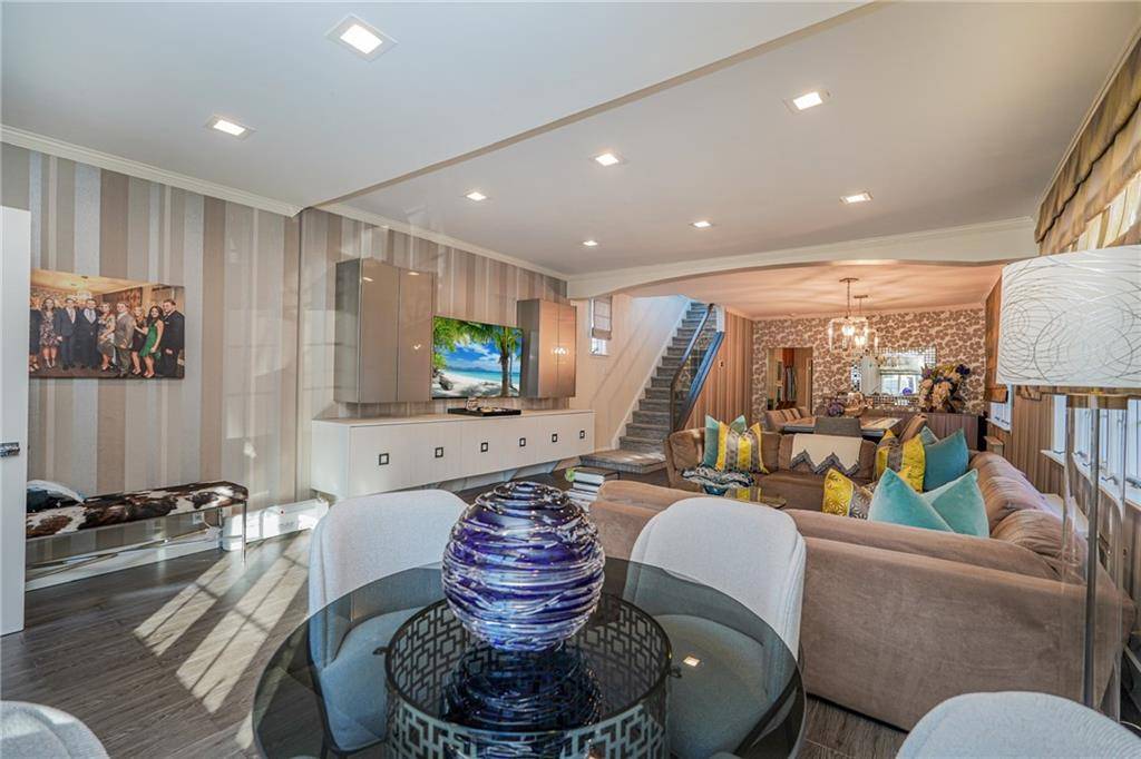 Brooklyn, NY 11230,1469 East 5th ST