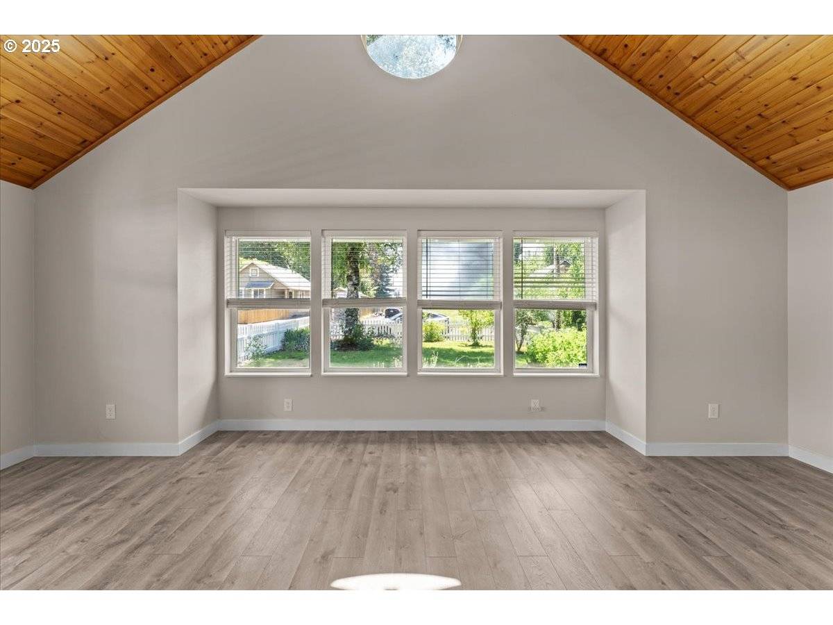Camas, WA 98607,1527 SE 7TH AVE