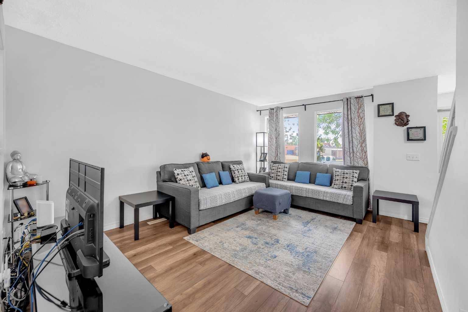 Calgary, AB T1Y 4Y8,54 Templegreen RD Northeast