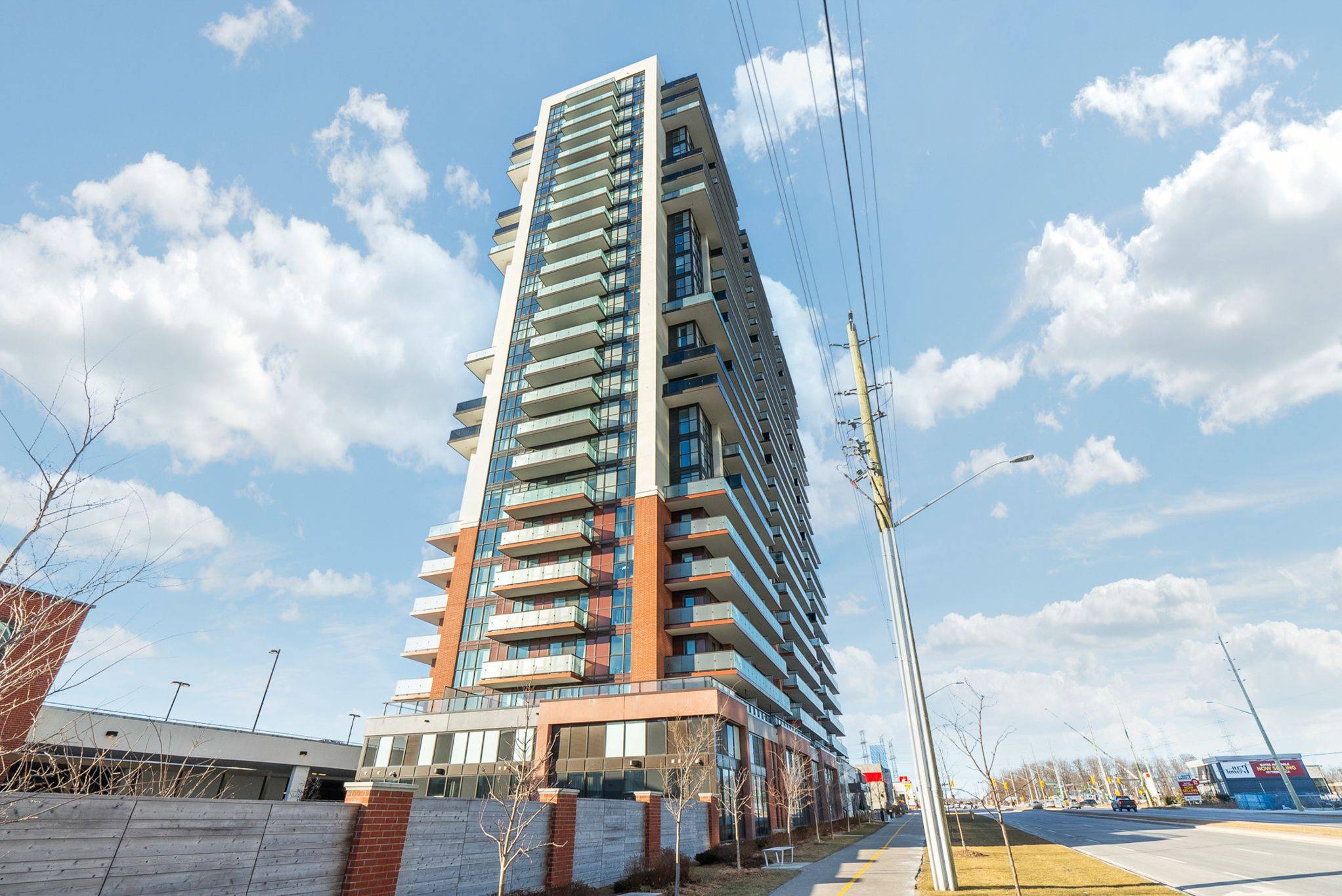 2550 Simcoe ST N #2509, Oshawa, ON L1L 0R5