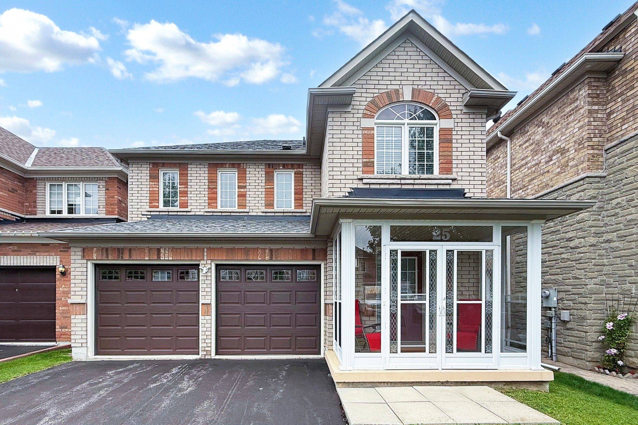25 Solstice DR, Toronto E11, ON M1X 2A5