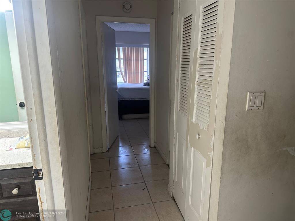 6542 Racquet Club Dr  #68, Lauderhill, FL 33319