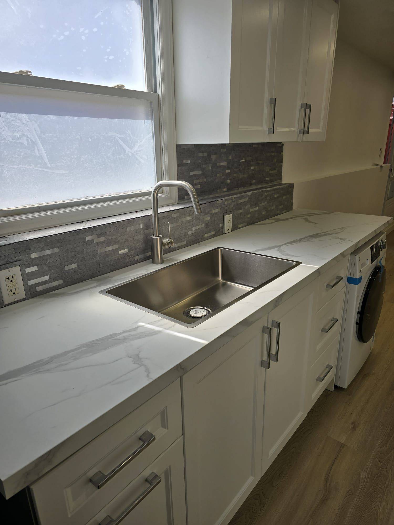Newmarket, ON L3Y 6B7,942 Ferndale CRES #Bsmnt