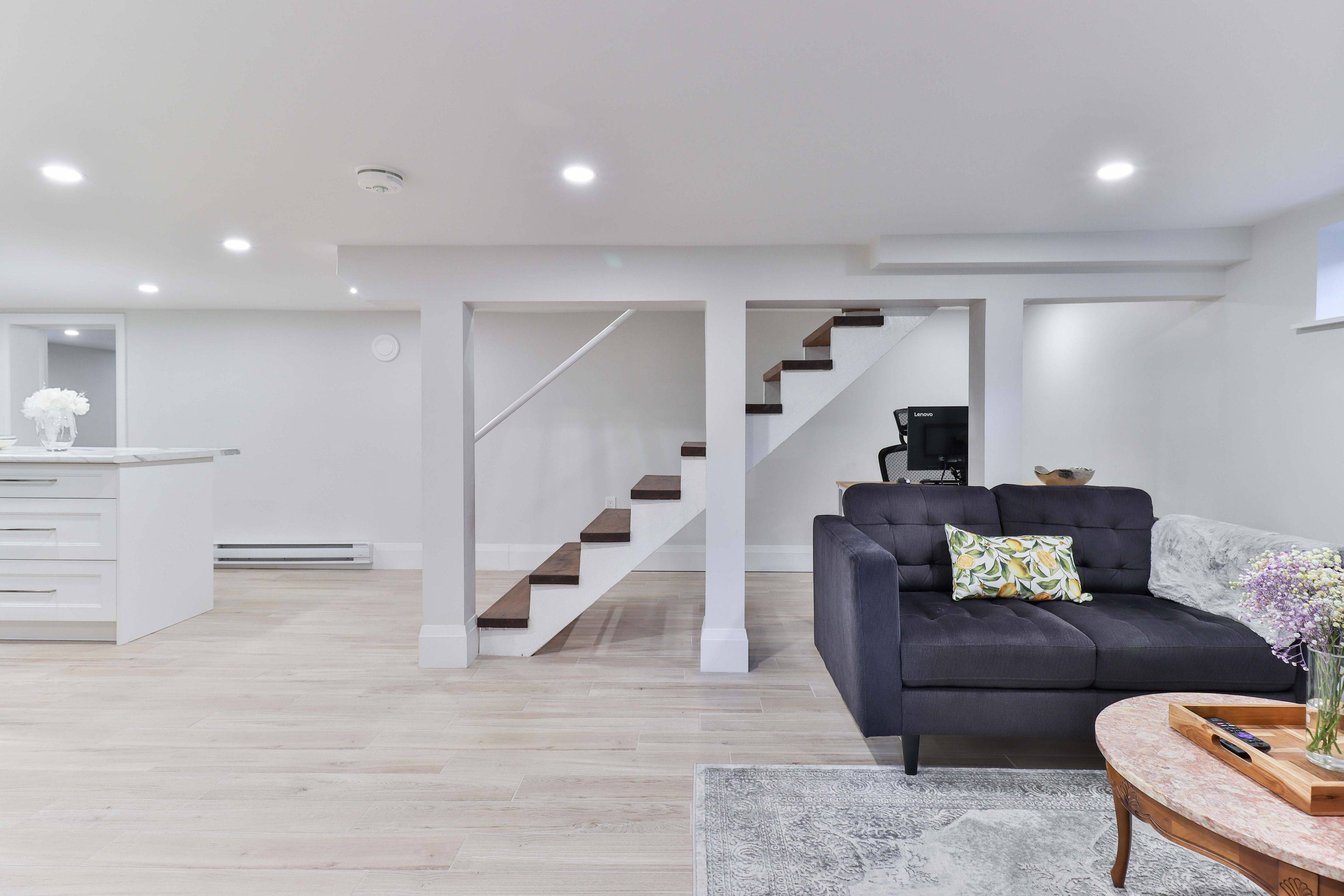 487 Eagle ST #Unit D, Newmarket, ON L3Y 1K7