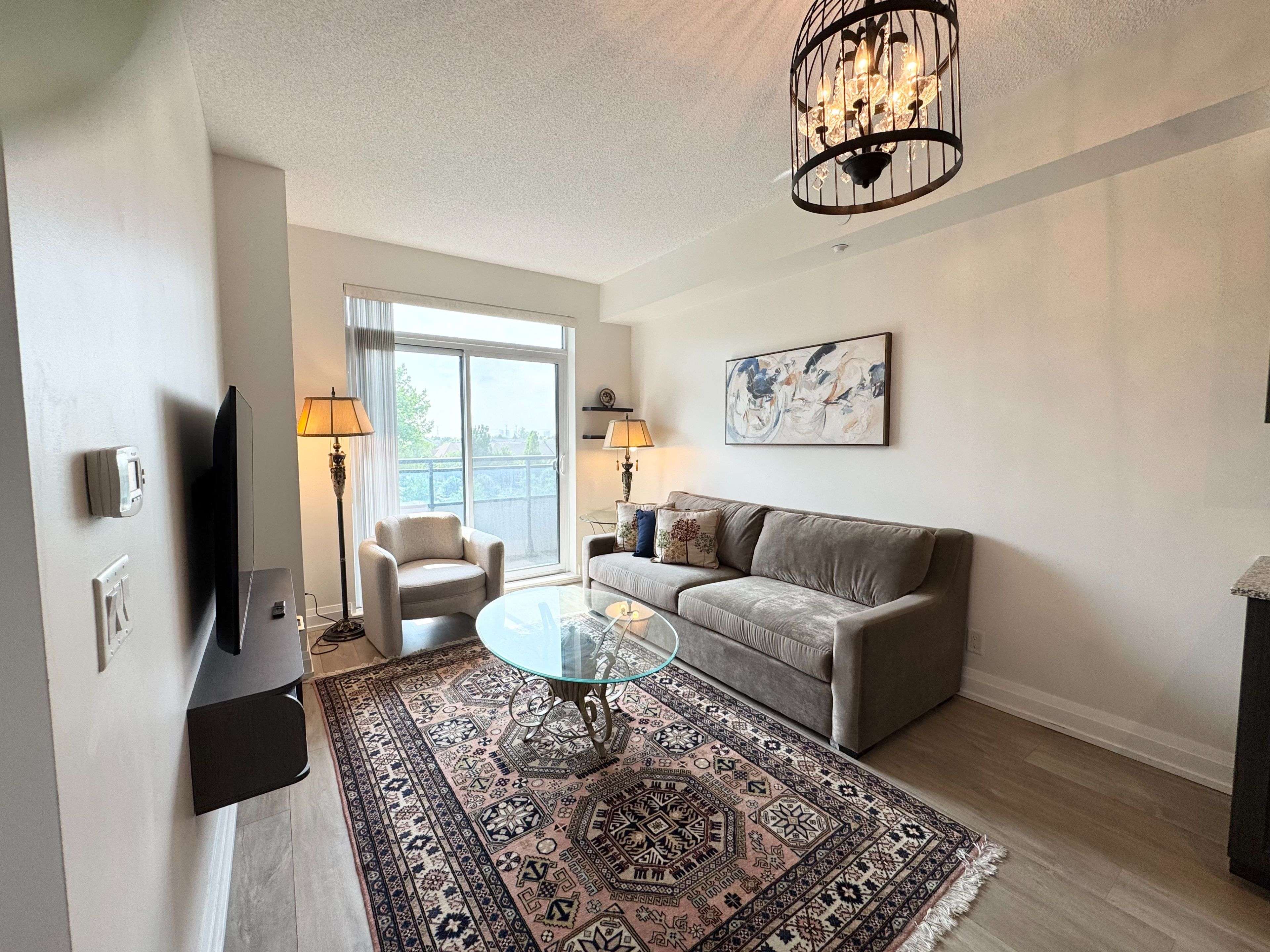 Vaughan, ON L4J 0B8,7900 Bathurst ST #425