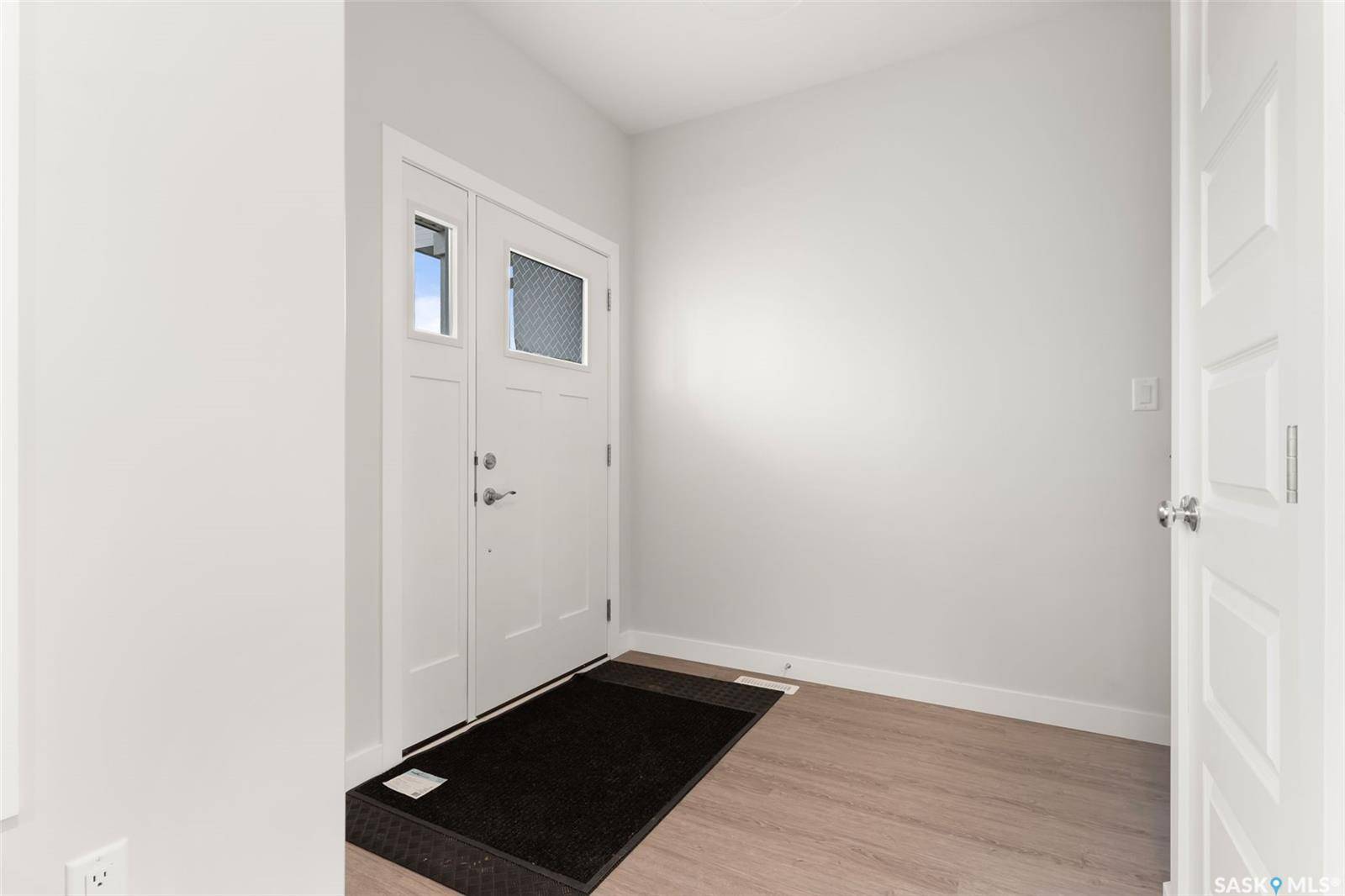 Regina, SK S4V 3W2,5124 Buckingham DRIVE E
