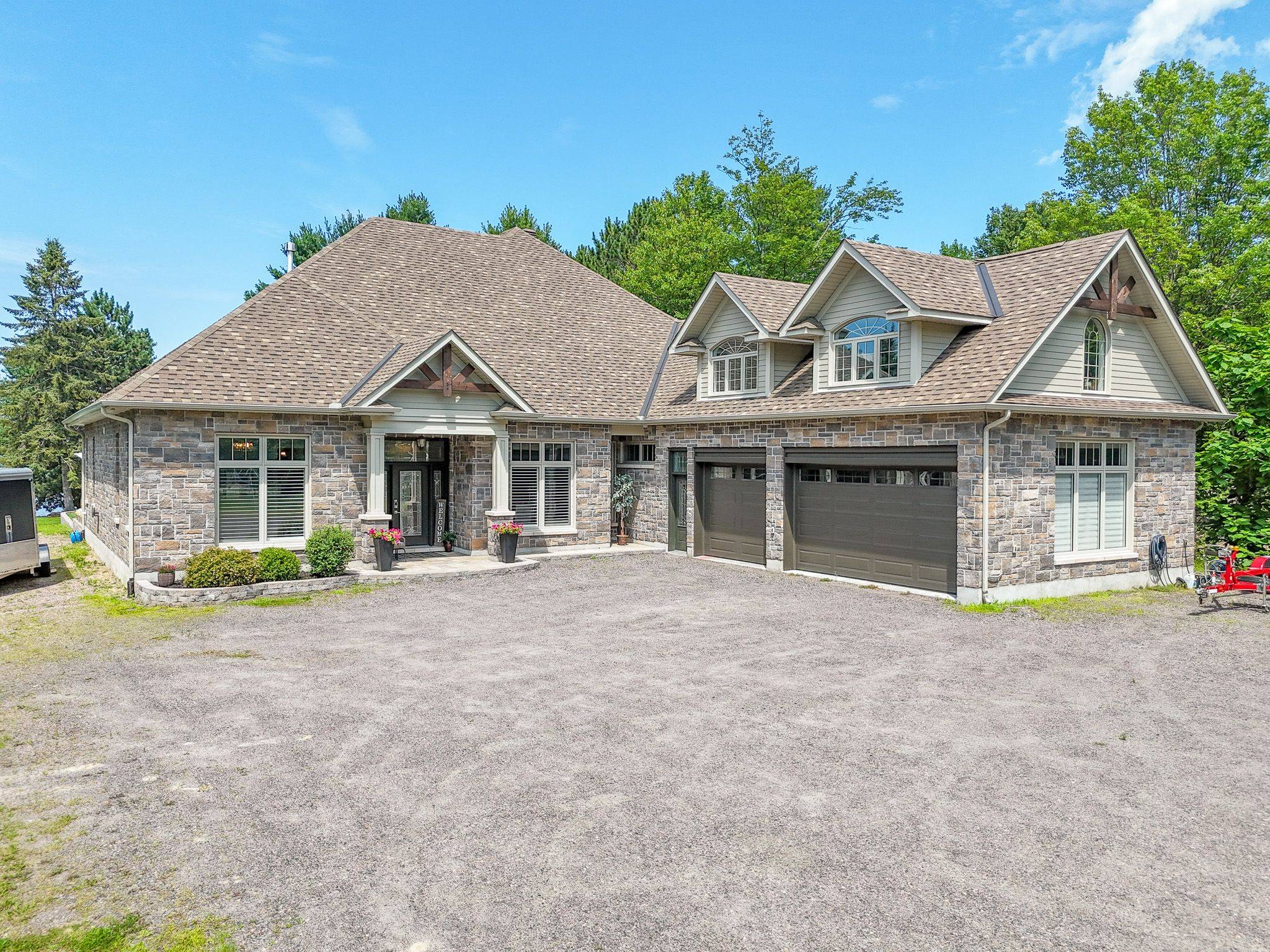 Callander, ON P0H 1H0,34 Sunrise Bay DR