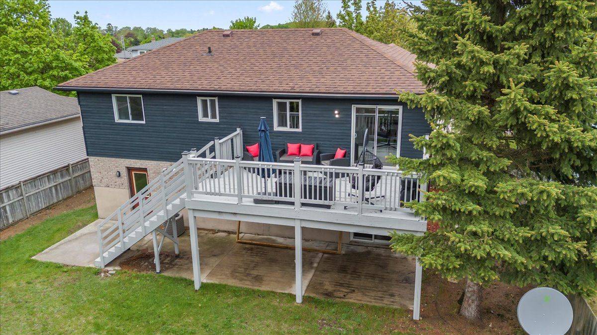 Saugeen Shores, ON N0H 2C4,812 Bradford ST