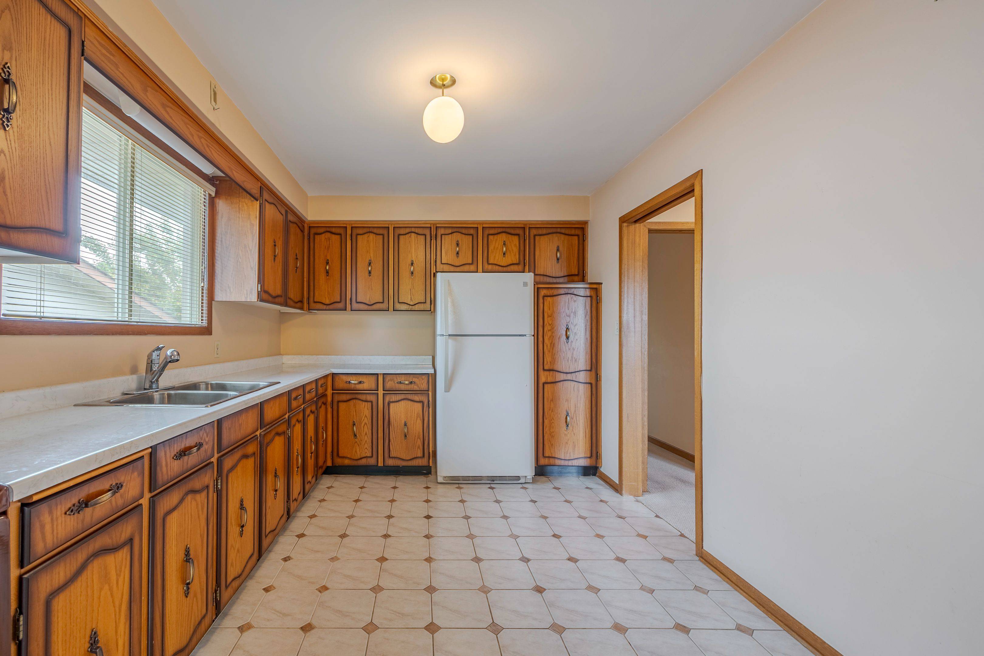 St. Catharines, ON L2M 7G5,22 Shade Tree CRES