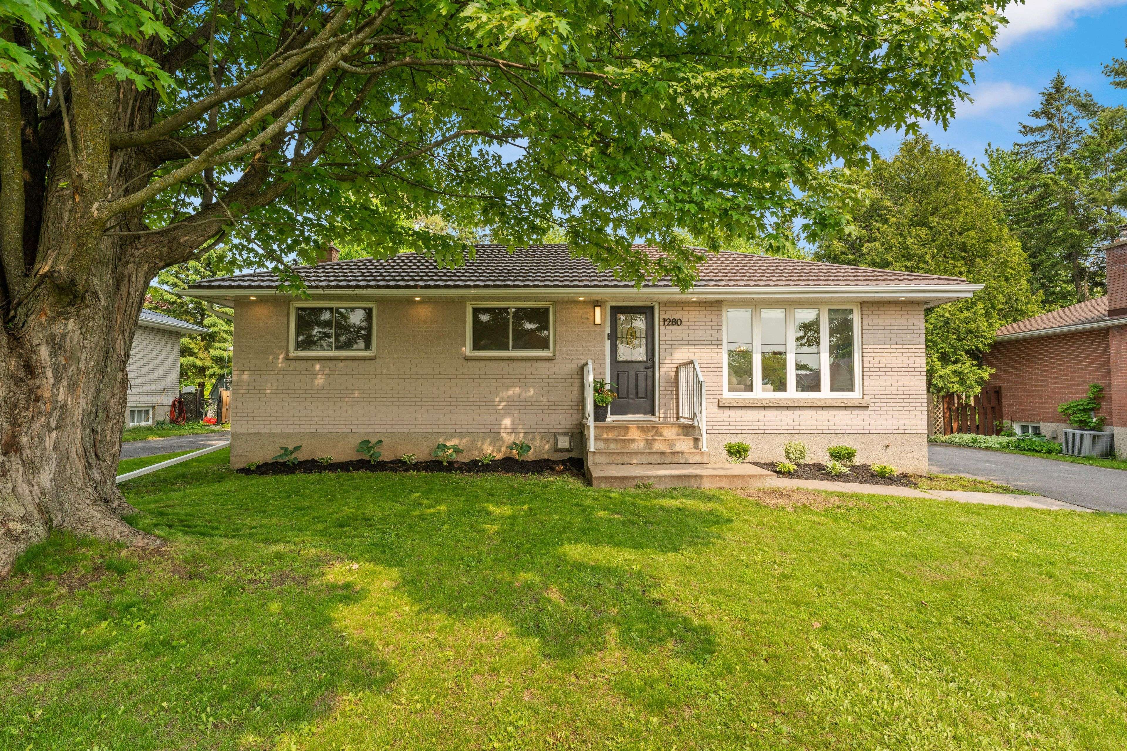 1280 Westbrook RD, Kingston, ON K7P 0N6