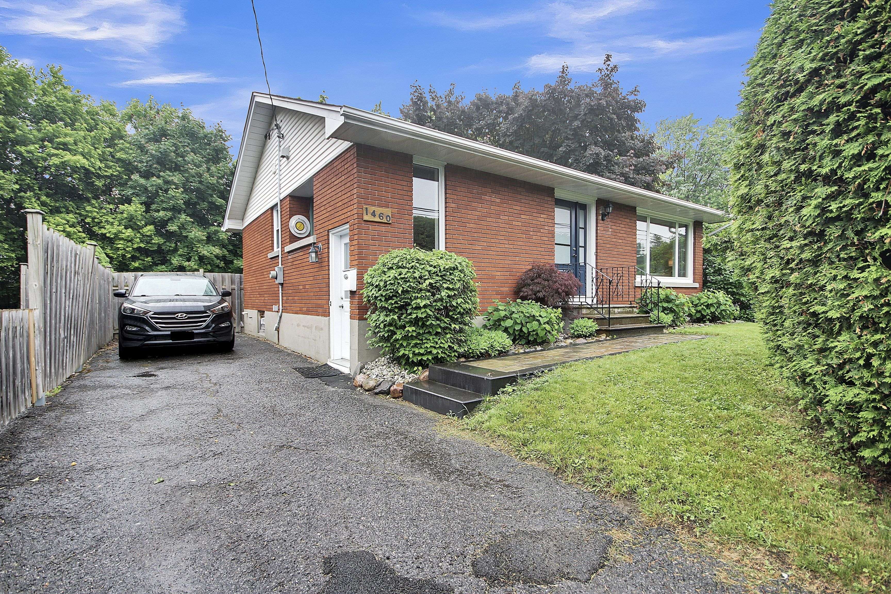 1460 RAVEN AVE, Carlington - Central Park, ON K1Z 7Y7
