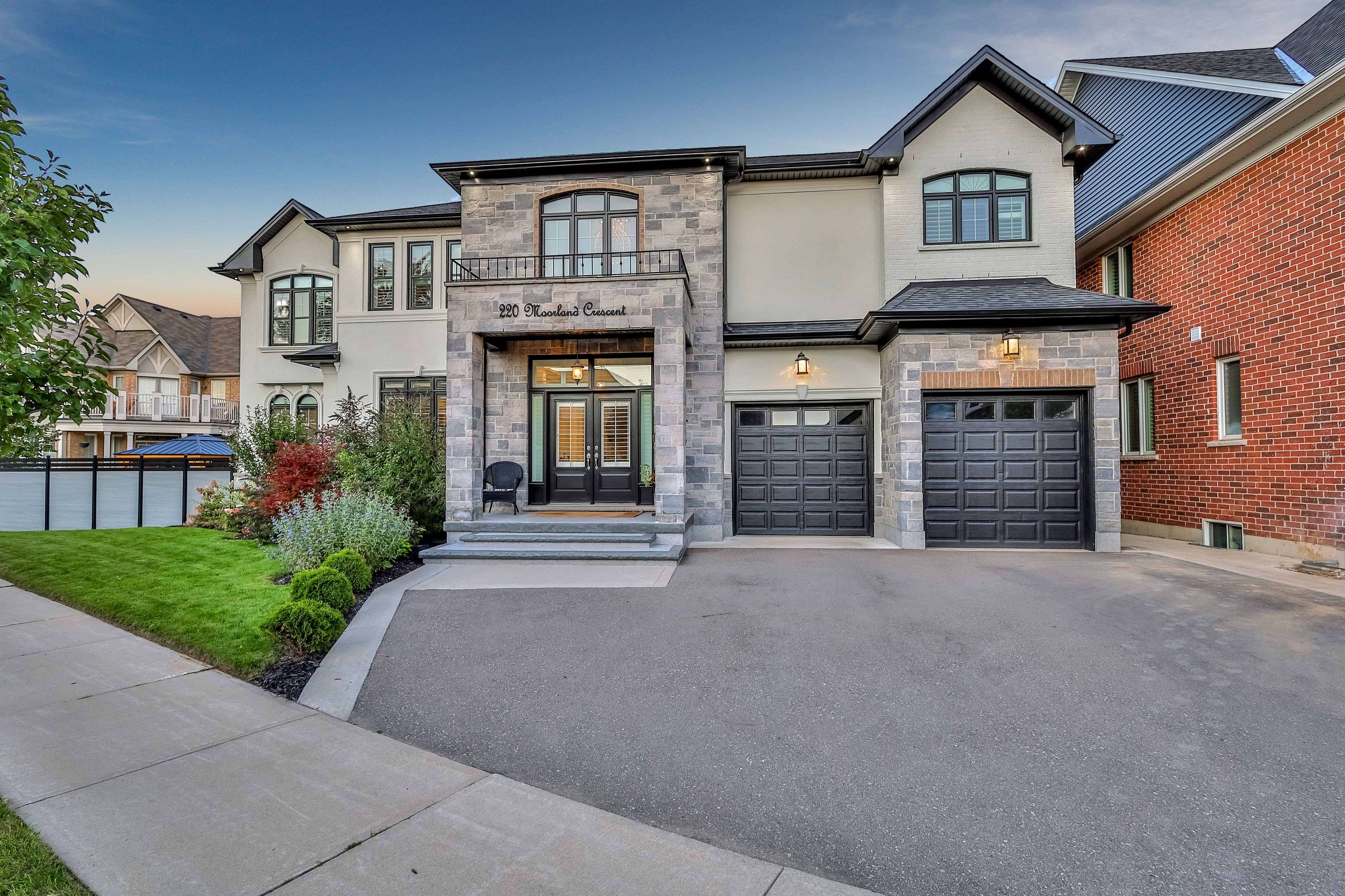 220 MOORLAND CRES, Hamilton, ON L9K 1S6