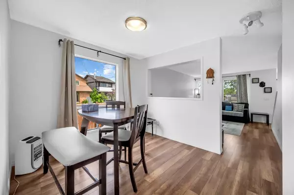 Calgary, AB T1Y 4Y8,54 Templegreen RD NE