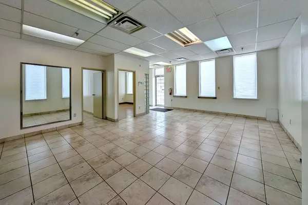 Toronto W05, ON M3J 2J5,850 Flint RD