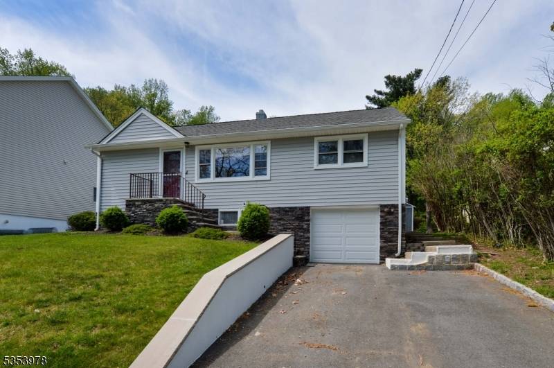 79 Thomas St, Clifton City, NJ 07013