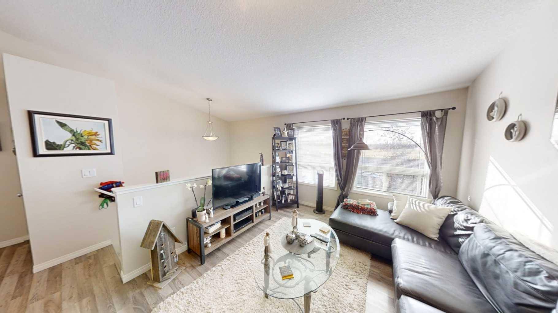 Grande Prairie, AB T8X0H1,9022 92 AVE #B