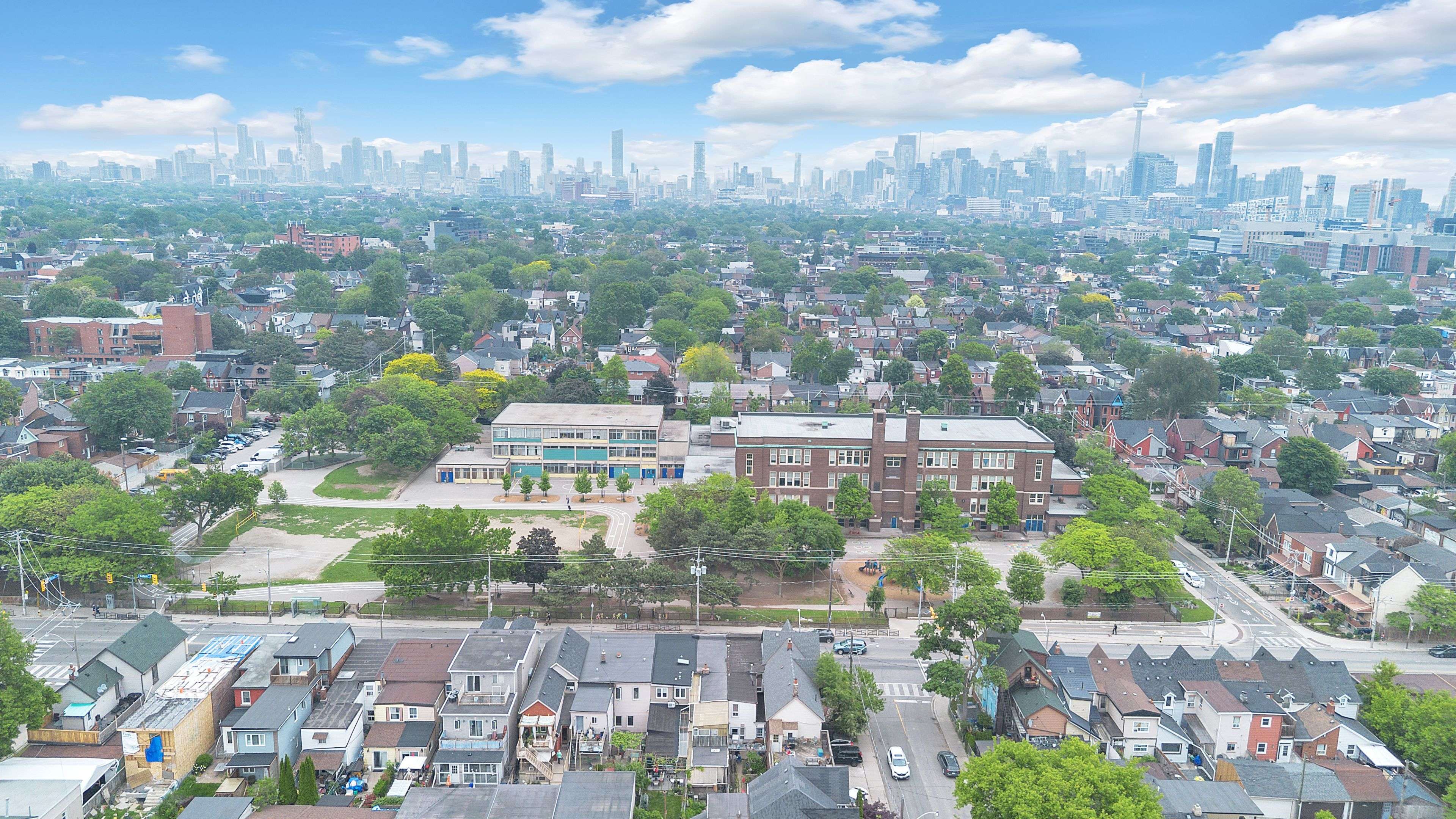 Toronto C01, ON M6K 2A6,500 Dufferin ST