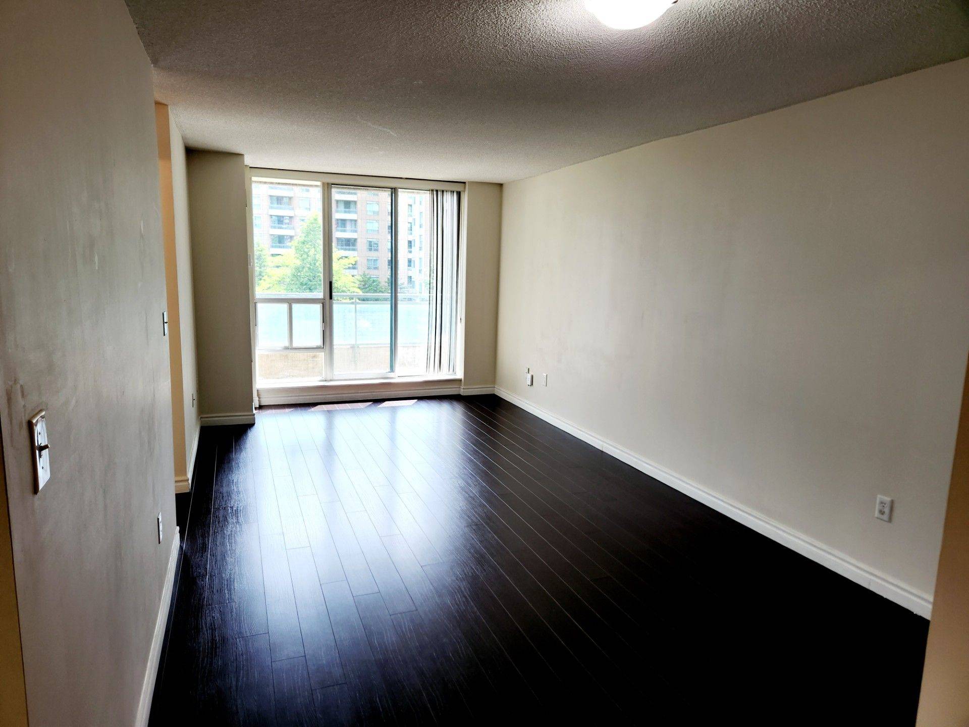 Toronto C14, ON M2M 4L9,1 Pemberton AVE #506