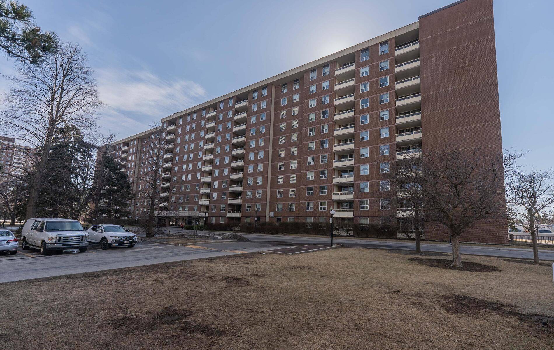 Toronto C07, ON M2M 1V8,175 Hilda AVE #410