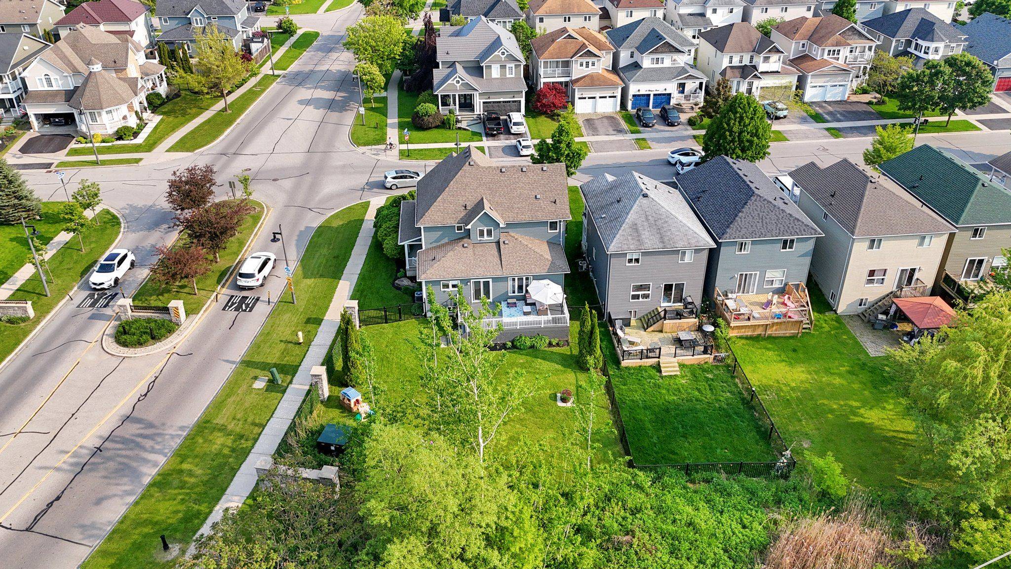 Clarington, ON L1B 1R2,2 Milligan ST