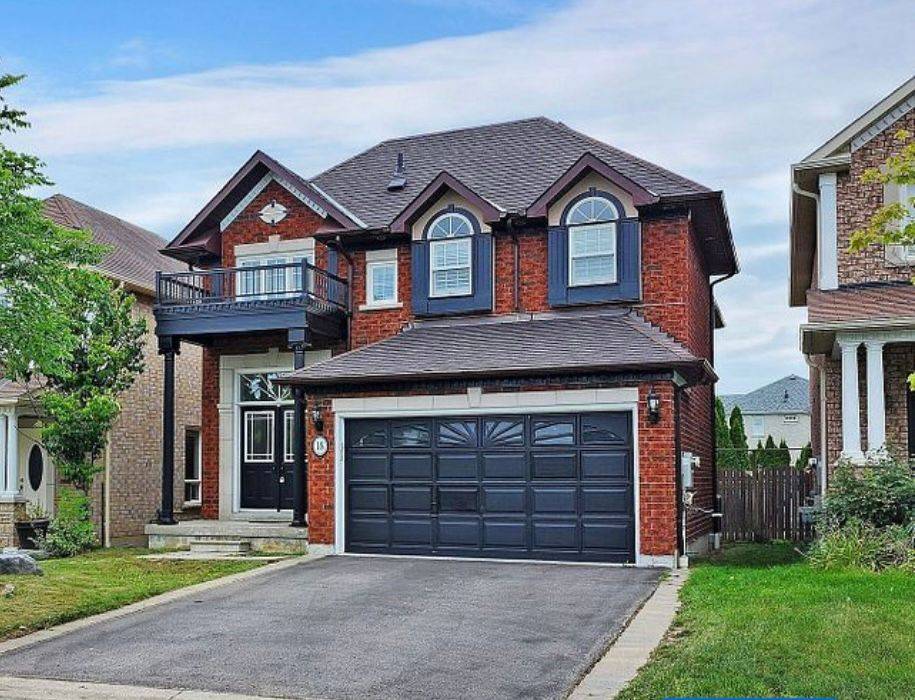 18 Stevensgate DR, Ajax, ON L1T 4Z3