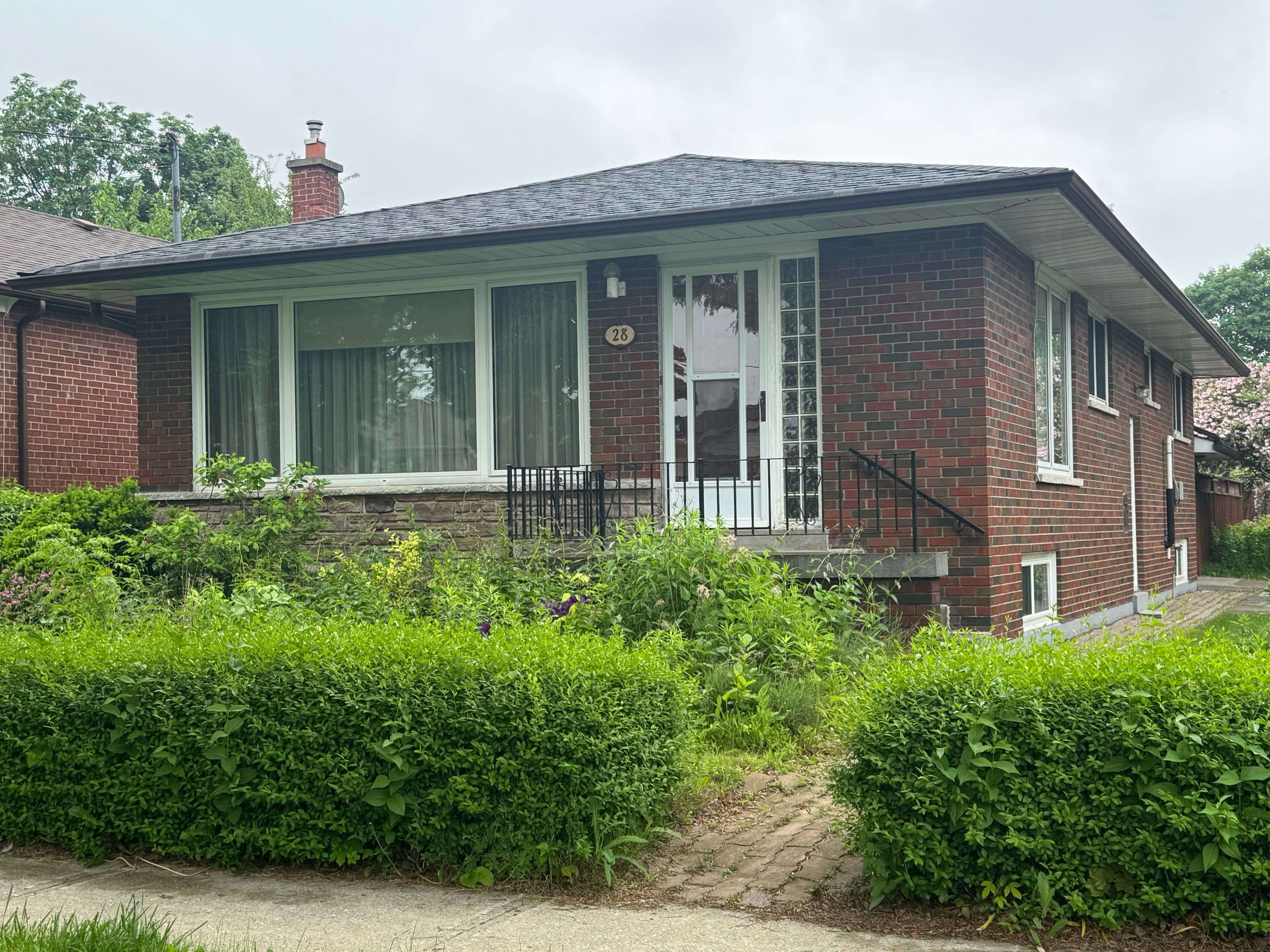 28 Ashdean DR, Toronto E04, ON M1P 1E3