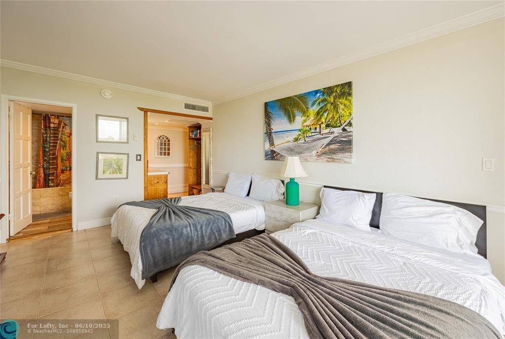 Fort Lauderdale, FL 33308,4040 Galt Ocean Dr #323