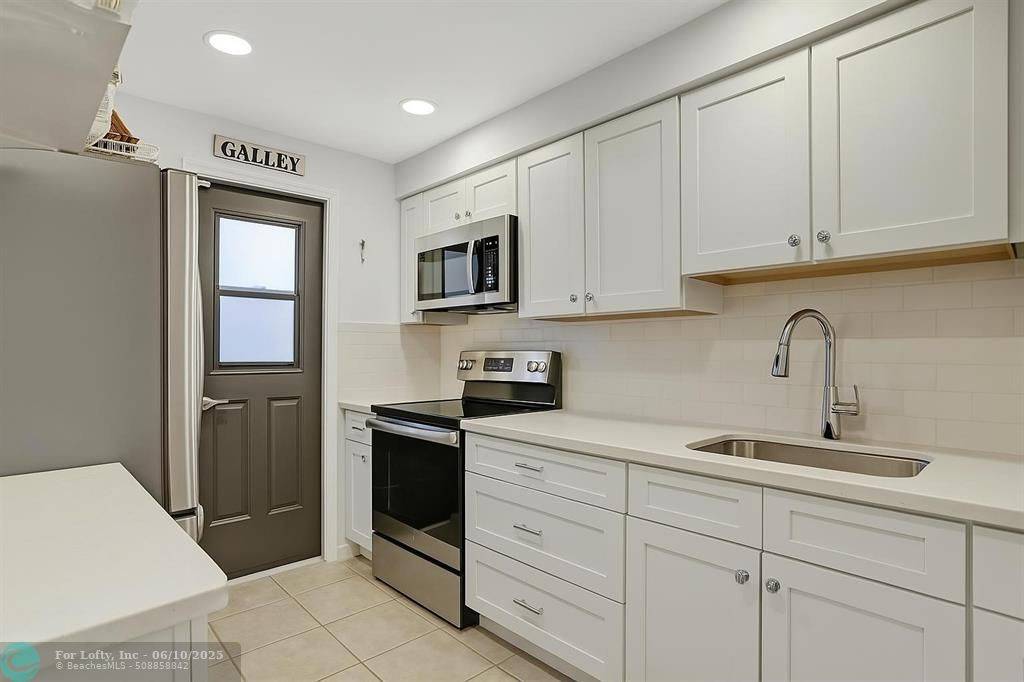 Pompano Beach, FL 33062,2601 NE 14th Street Cswy  #344