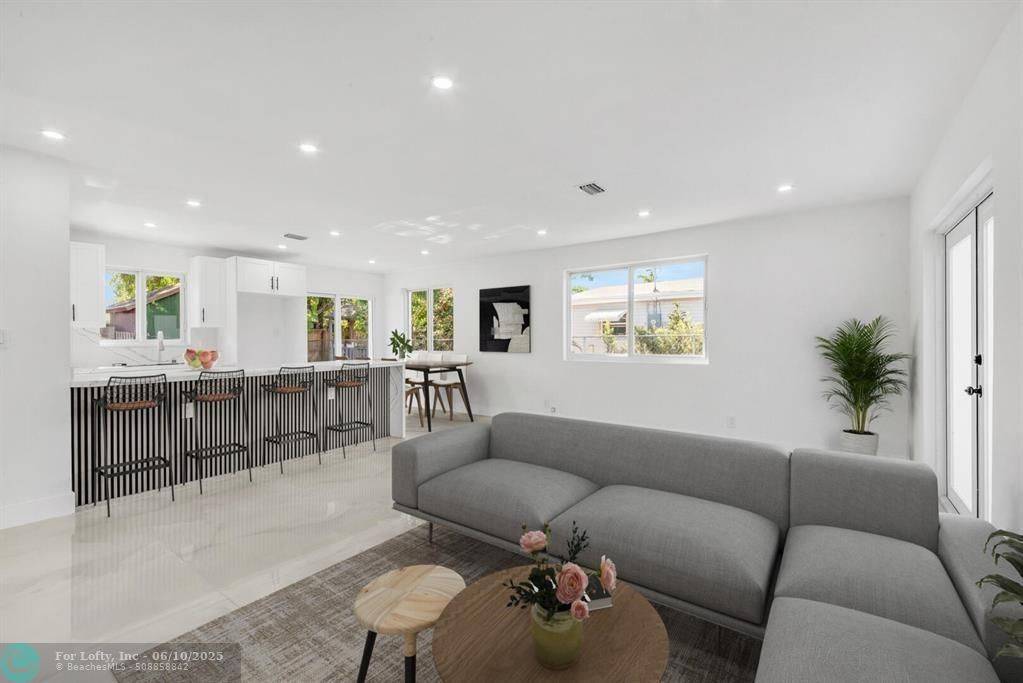 Fort Lauderdale, FL 33334,120 NE 57th Ct