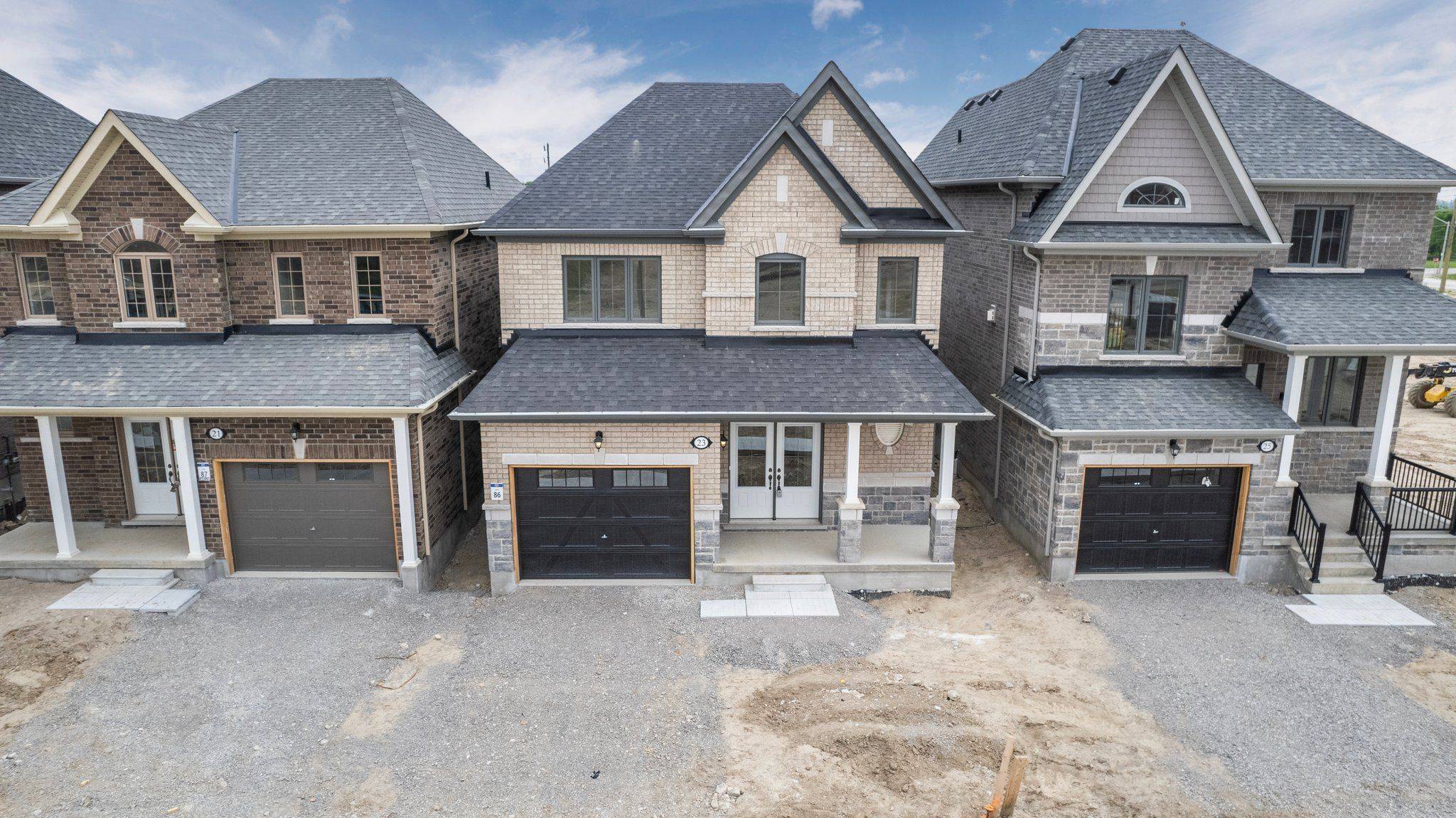 23 Fenn CRES, New Tecumseth, ON L9R 1V4
