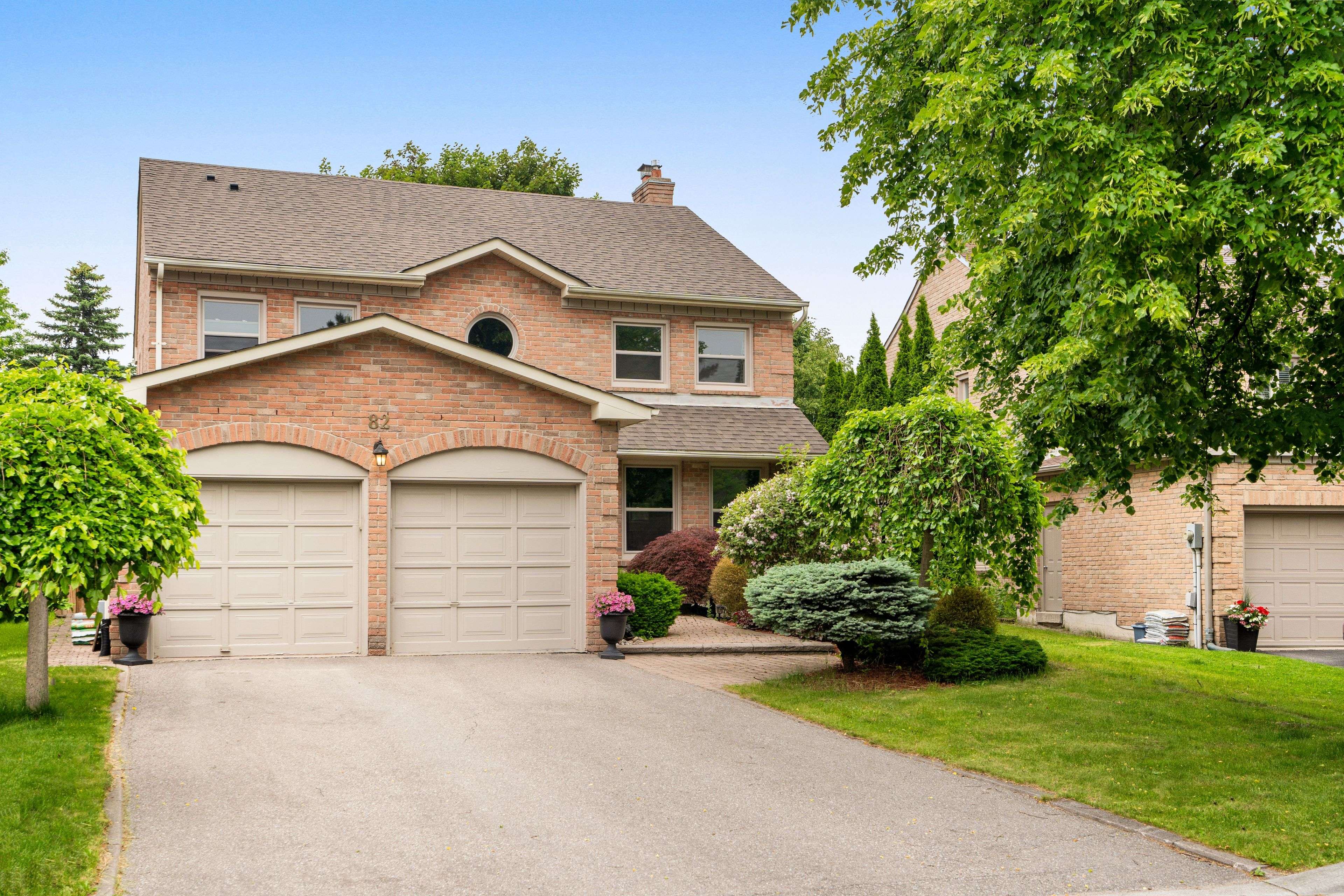 82 Ferndell CIR, Markham, ON L3R 3Y8