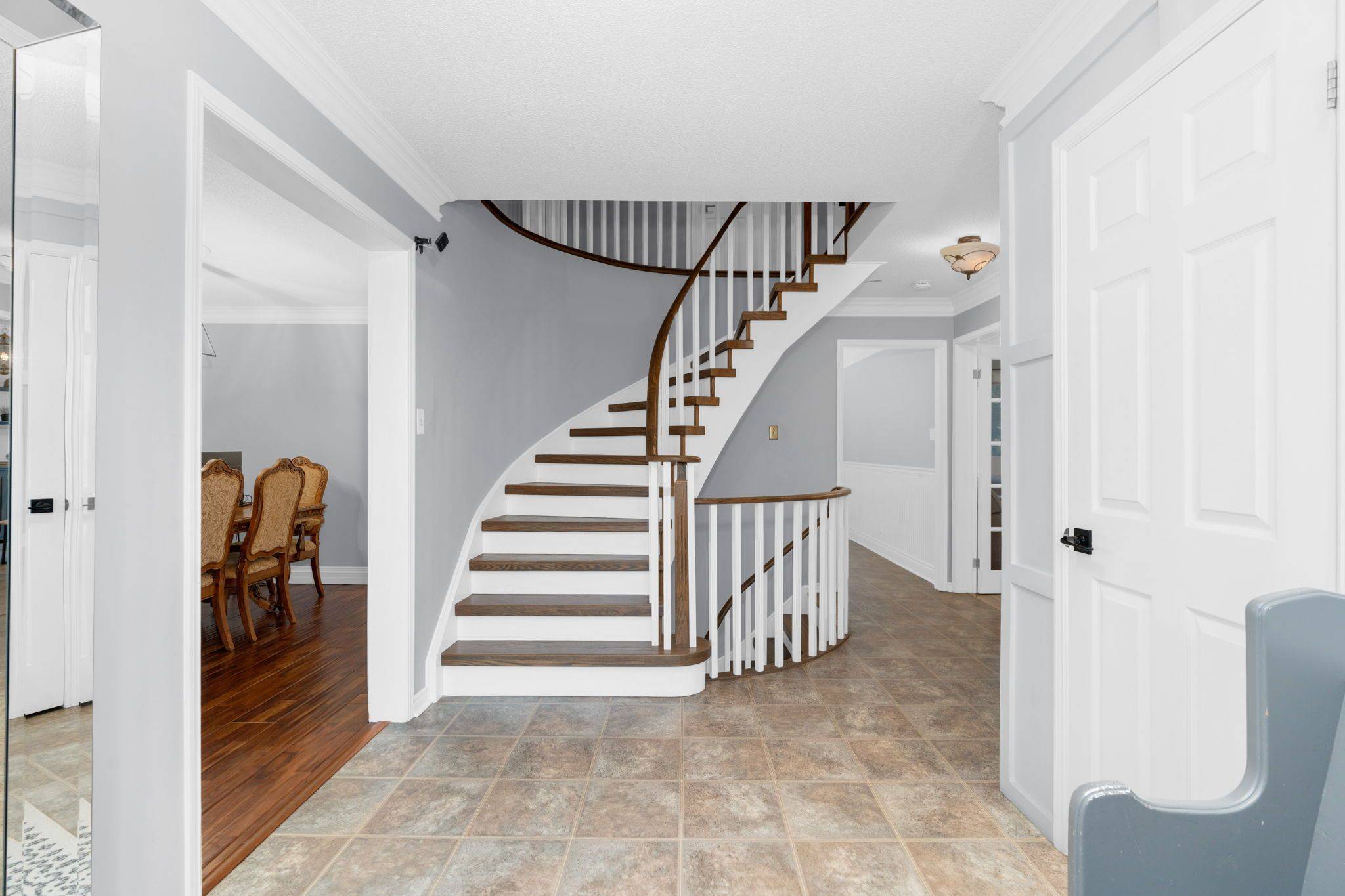 Bradford West Gwillimbury, ON L3Z 2N8,65 Imperial CRES
