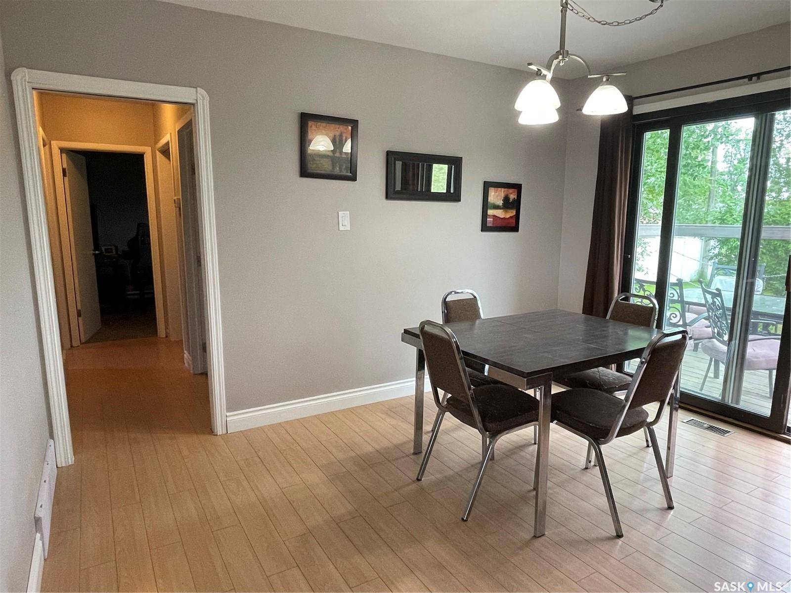 Torquay, SK S0C 2L0,521 Tiverton AVENUE