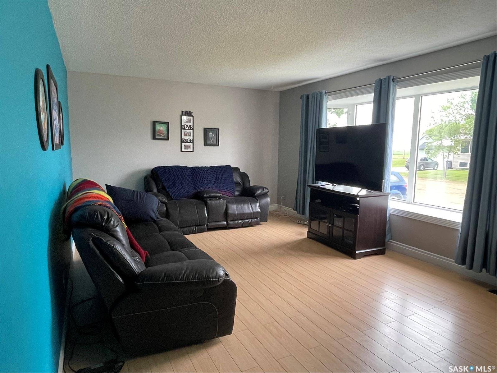 Torquay, SK S0C 2L0,521 Tiverton AVENUE
