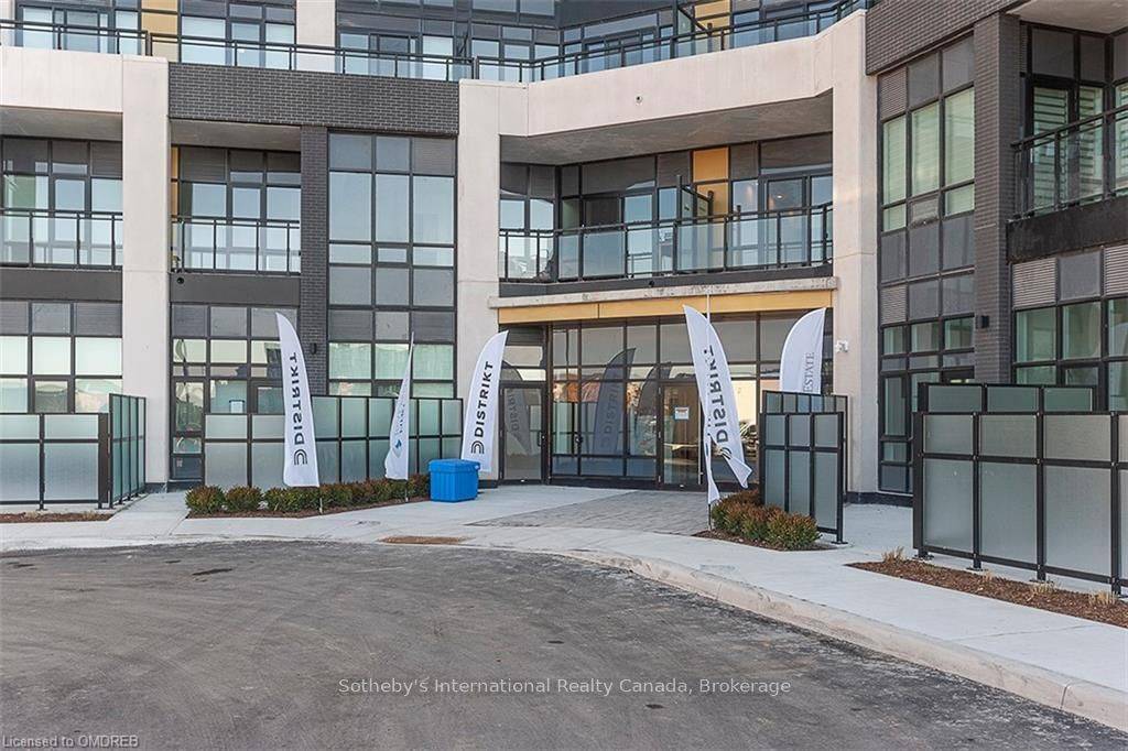 405 DUNDAS ST #601, Oakville, ON L6M 4P9